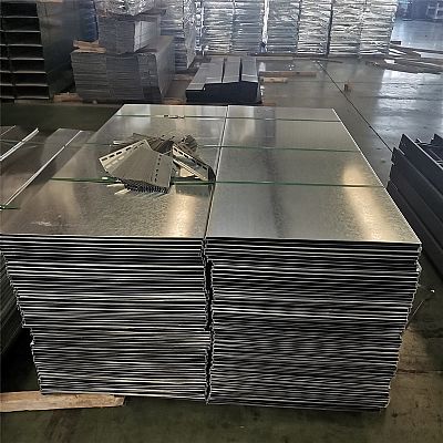 托盘式电缆桥架