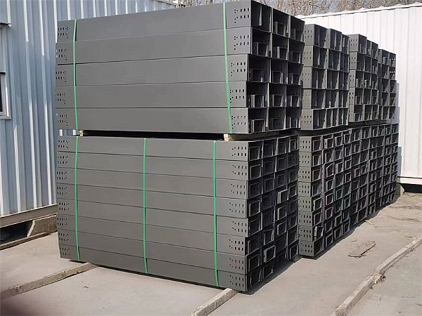 防火喷塑电缆桥架